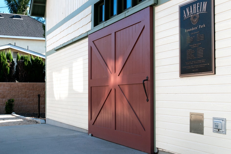 Horse Barn + Stable Supplies